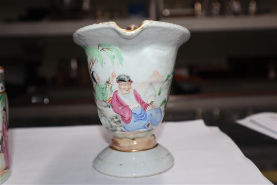 A Chinese famille ewer, Qianlong and a famille rose mug, Jiaqing height 11cm